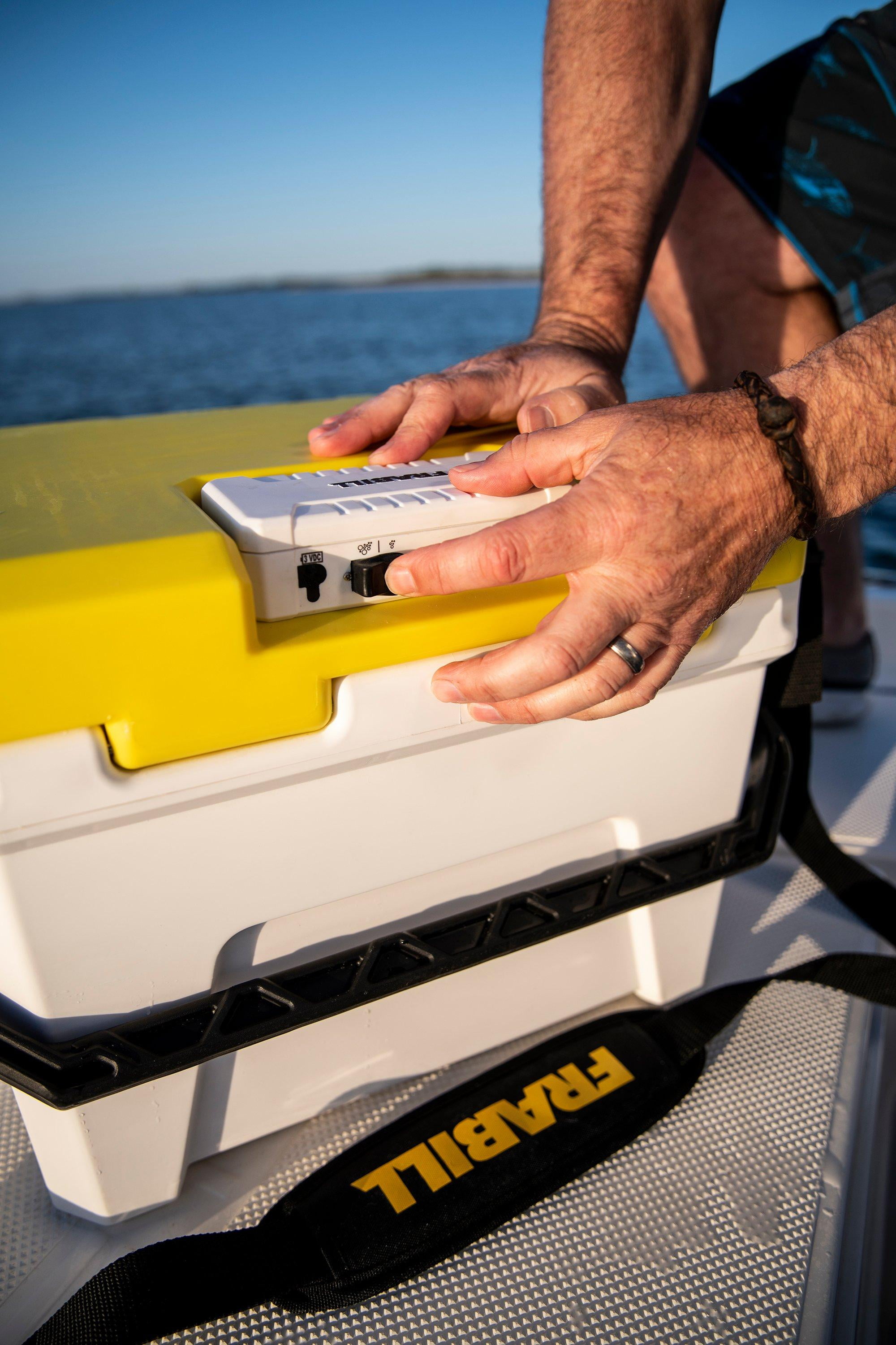 Frabill Magnum Bait Station 19 Quart, FRBBA219
