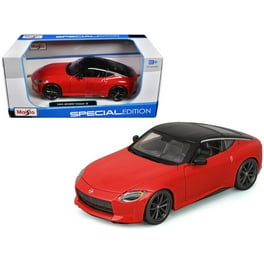 Nissan GT-R Nismo Special Edition RHD Diecast Model Car