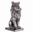 thumbnail image 2 of Estatua de león con corona de Sculpture Hi-Line Gift Ltd., 37 cm, 2 of 7