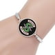 thumbnail image 5 of Conjunto de collar, pendientes y brazalete de aleación de vidrio de Riverdale, 5 of 9