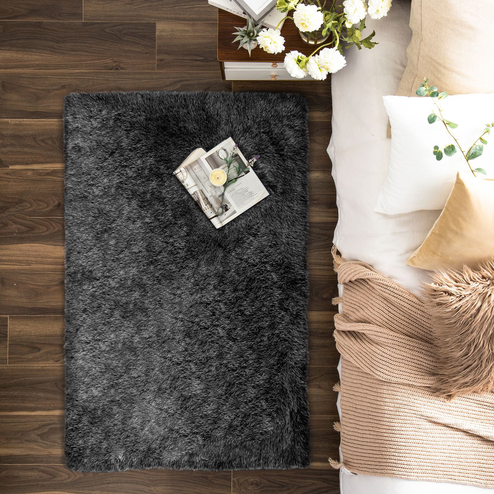 Phantoscope Ultra Soft Faux Fox Fur Black, Indoor Area Rug, 3 x 5 ft, Rectangle