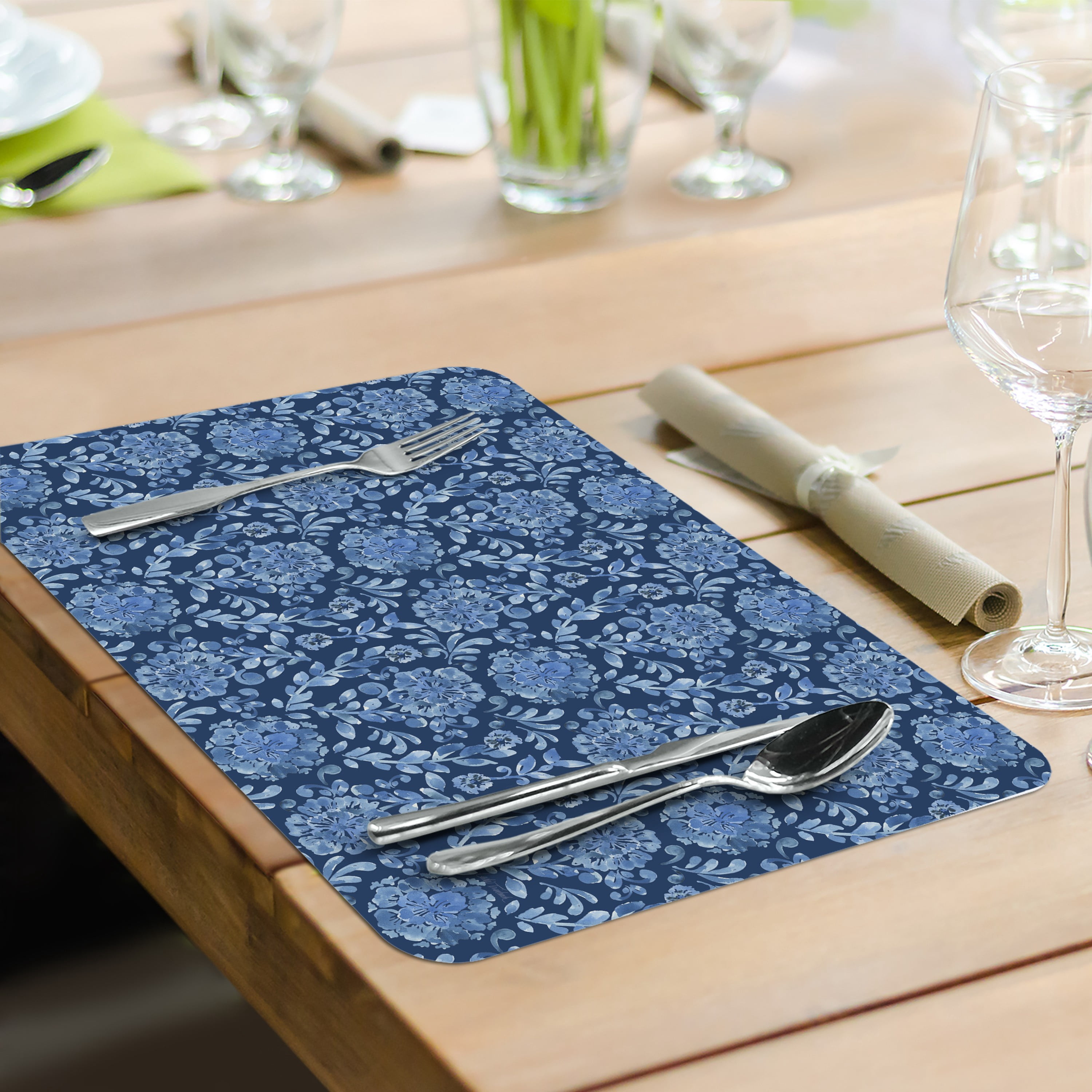 Blue & White Floral Rev Placemat