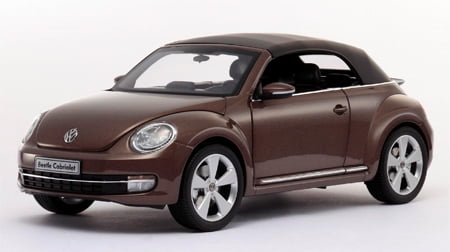 2012 VOLKSWAGEN Beetle Convertible Toffee Brown 1/18 by Kyosho 08812 for sale online 