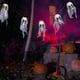 thumbnail image 5 of Esqueleto de día santo pequeño colgante fantasma bar KTV decoración de horror diseño de calavera de espuma de gauze fantasma cabeza colgante, Decoración de calavera de Halloween colgante púrpura, 5 of 7