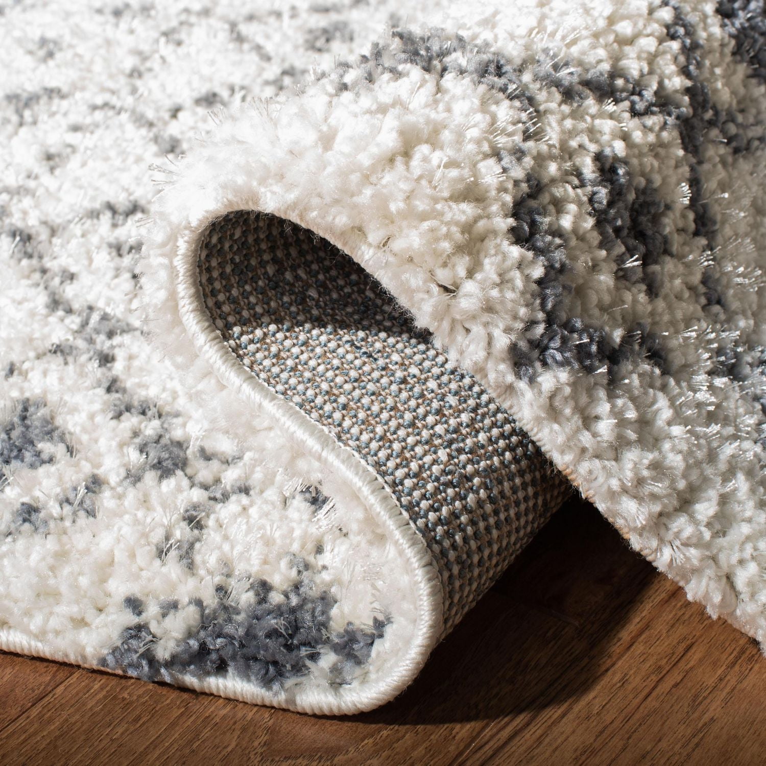 SAFAVIEH Berber Merlin Geometric Fringe Shag Area Rug