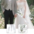 thumbnail image 1 of novia para boda, centro mesa floral para boda, accesorios fotografía blancos, novia romántica sosteniendo flores para Día, 1 of 8