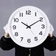 thumbnail image 4 of Reloj de pared grande y sencillo, elegante y silencioso for la sala de estar, reloj de pared for el vestíbulo, reloj de gran tamaño adecuado for salas de estar y salas de estudio, 4 of 6