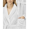 thumbnail image 3 of Bata de Baño NY Threads Premium de Forro Polar Largo para Mujer, 3 of 6