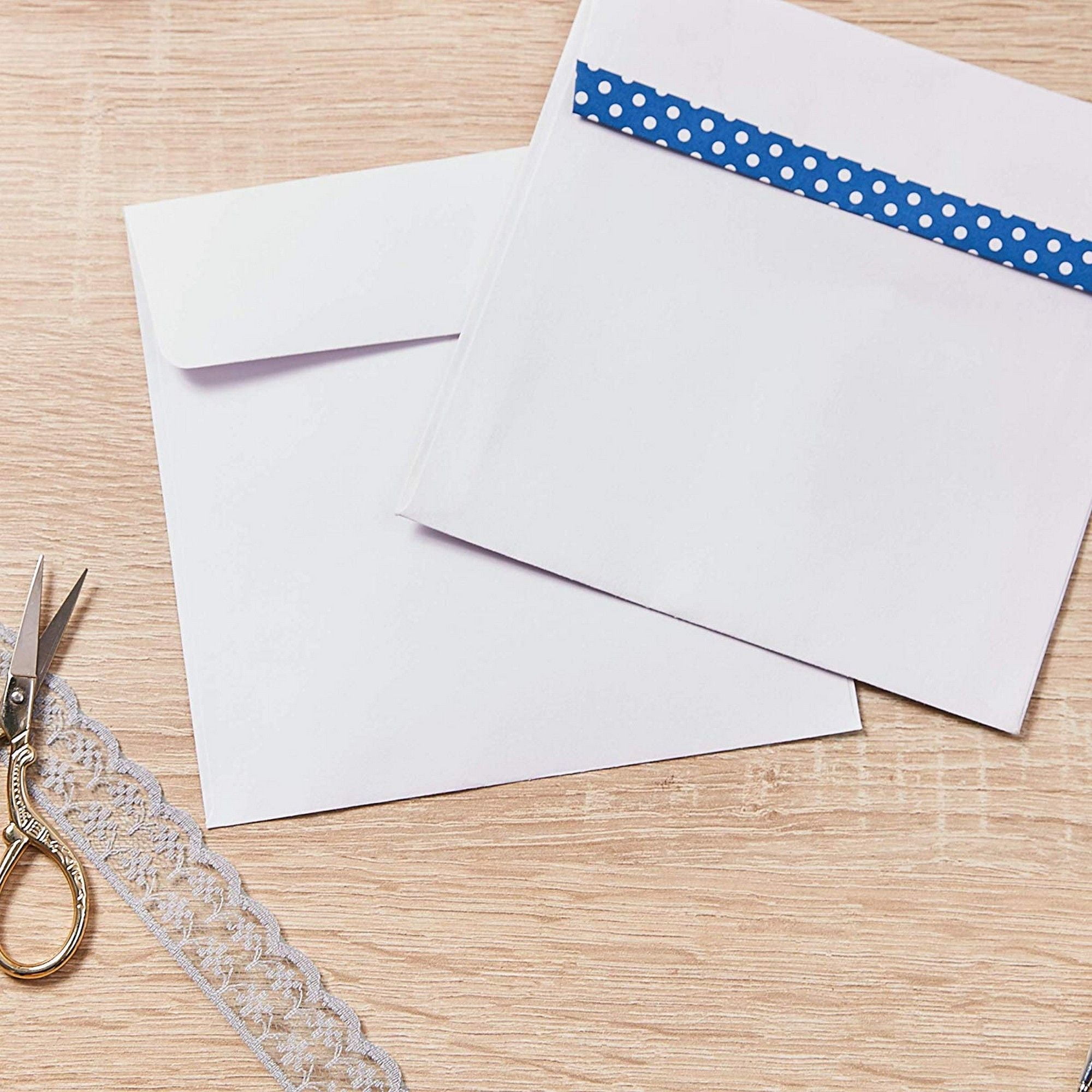 Juvale 60Pack White Square Envelopes 5.5 x 5.5 Square Flap Envelopes