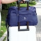 thumbnail image 4 of Bolsa de viaje plegable | Equipaje de mano deportivo para mujeres y niñas | Nailon resistente al agua | Capacidad de 25 l | Bolsa de fin de semana ligera y plegable | Negro, azul marino, gris y vino, 4 of 6