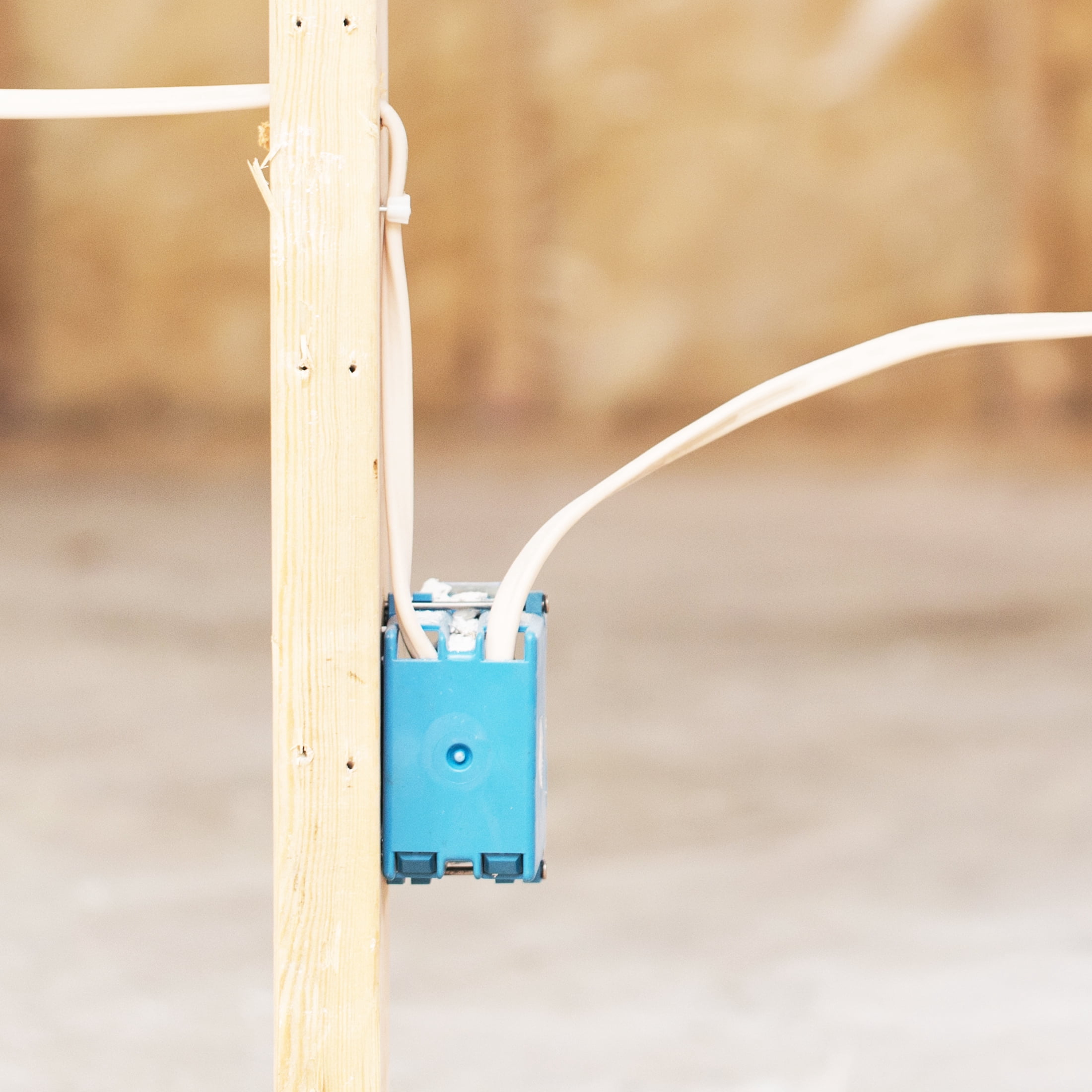 Maxxima 50 Ft. 14/2 White NM-B Solid Copper W/G Electrical Wire, Non FMetallic Sheathed Cable, 600V, Residential Wiring, Branch Circuits for Single Pole Lighting, Outlets & Switches
