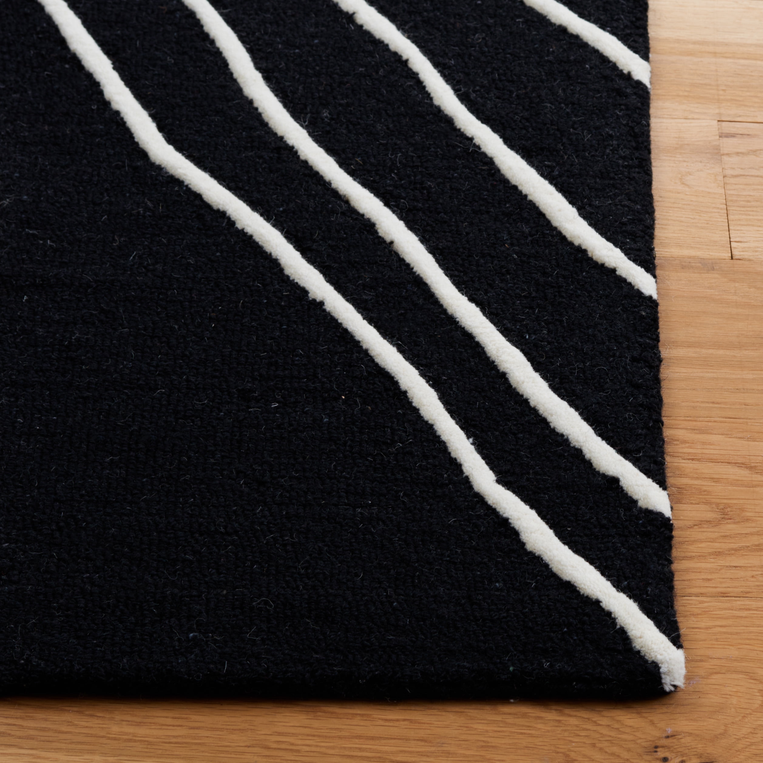 SAFAVIEH Rodeo Drive Dusan Abstract Area Rug, Black/Ivory, 6' x 6' Square