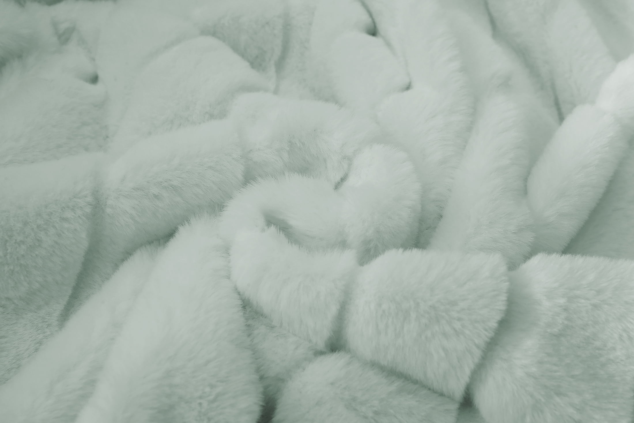Mainstays Mint Stripe Faux Fur Throw, 50" x 60", Adult/Teen