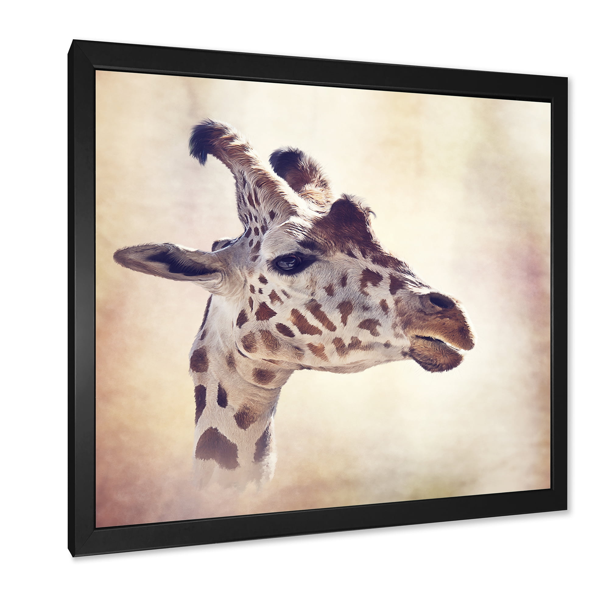Designart 'Close Up Portrait of A Giraffe VII' Farmhouse Framed Art Print