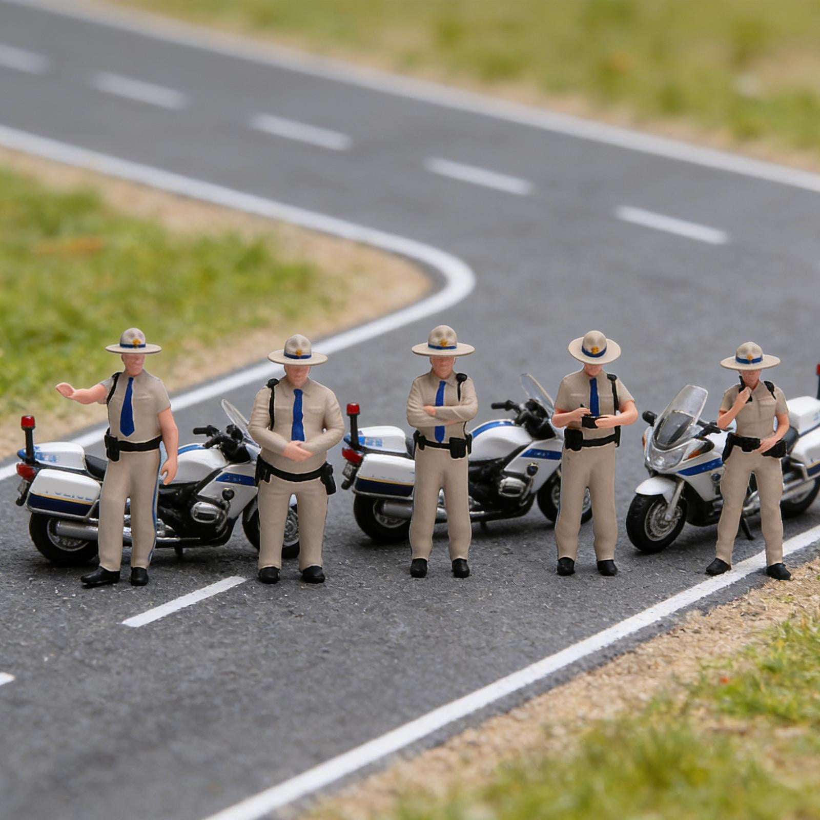 LeeQinersw 5 Pieces 1/64 Police Figure Model Dioramas Ornament for Train Station Layout