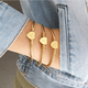 thumbnail image 2 of Pulseras de mujer personalizadas con inicial. Accesorios y regalos para mujer elegantes y resistentes Xtellar dorado, 2 of 4