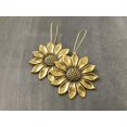 thumbnail image 1 of Xiao Hua Pendiente vintage de margarita con forma de flor de girasol dorada retro, pendiente de piedra roja a la moda, joyería para mujer dorada, 1 of 4