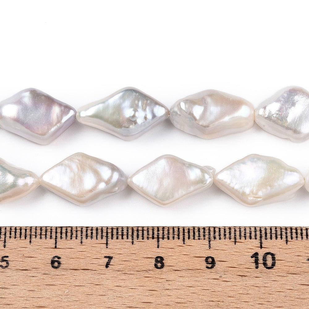1strand Natural Keshi Pearl Beads Strands Natural Nucleated Pearl Rhombus Seashell color 14~19x9.5~13.5x4.5~8mm Hole: 0.6mm about 22~23pcs/strand 14.65~15.28''(37.2~38.8cm) Brown