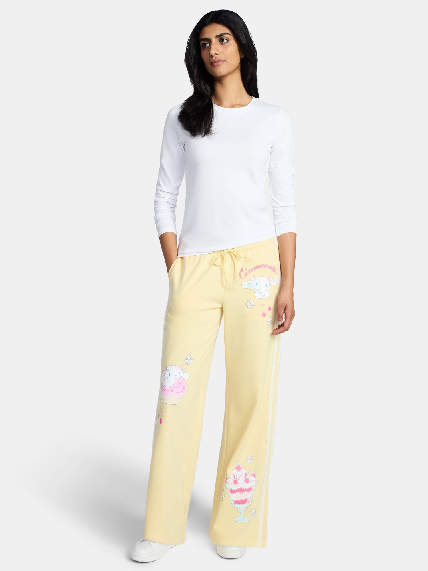Cinnamoroll Women's Sweet Treats Graphic Fleece Sweatpants, Sizes XXS-XXL
