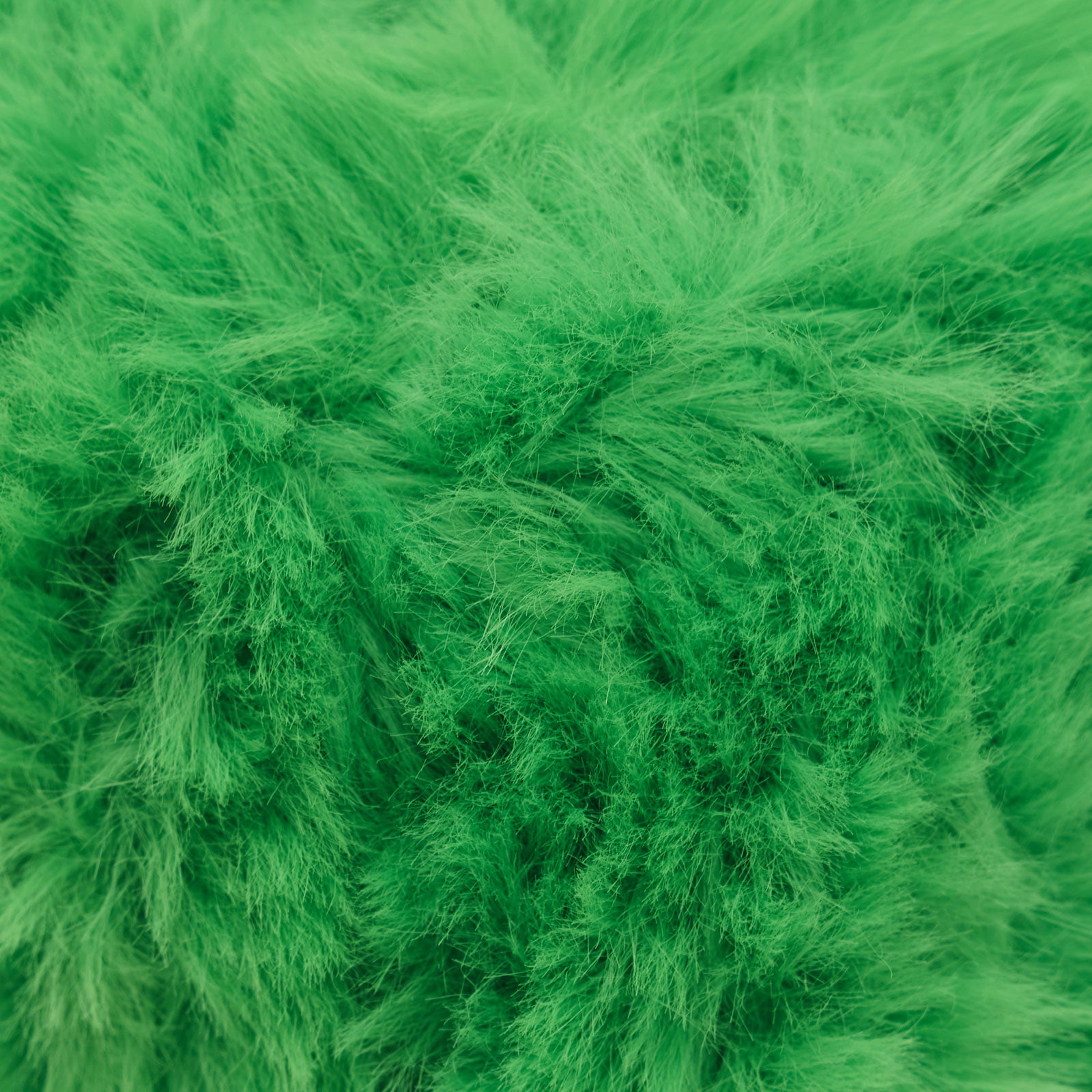 NICEEC 2 Skeins Super Soft Fur Yarn Chunky Fluffy Faux Fur Yarn Eyelash  Yarn for Crochet Knit-Total Length 2×32m(2×35yds,50g×2)-Beige