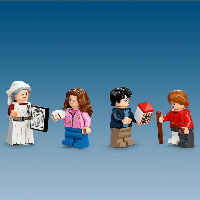 LEGO Harry Potter Hogwarts Hospital Wing Playset for Kids Aged 8+