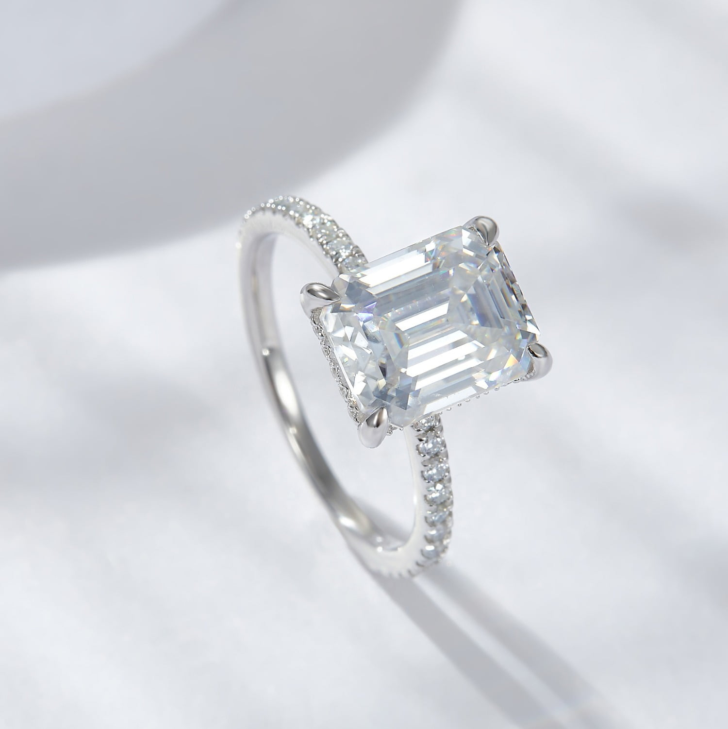 4ct 18K Gold Emerald Cut Moissanite Engagement Rings for Women D Color VVS1 Moissanite Rings Jewelry S925 Sterling Silver Women Diamond Rings with Certificate