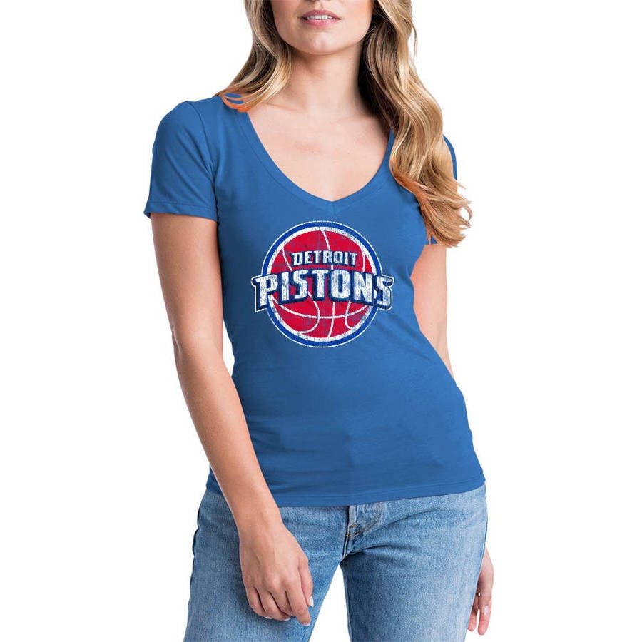 NBA Detroit Pistons Women's Short Sleeve V Neck Graphic Tee - Walmart.com - Walmart.com