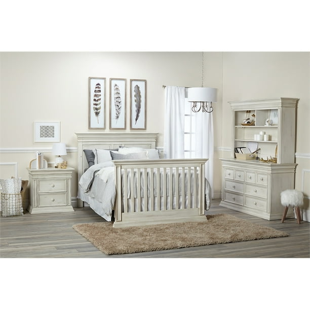 Baby cache vienna nightstand hotsell
