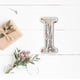 thumbnail image 5 of Decoración mural tallada con flores de madera | Colgante de cartas de madera hecho a mano | Textura natural | Acento duradero para bodas en la cocina en casa | Adorno rústico colgante, 5 of 5