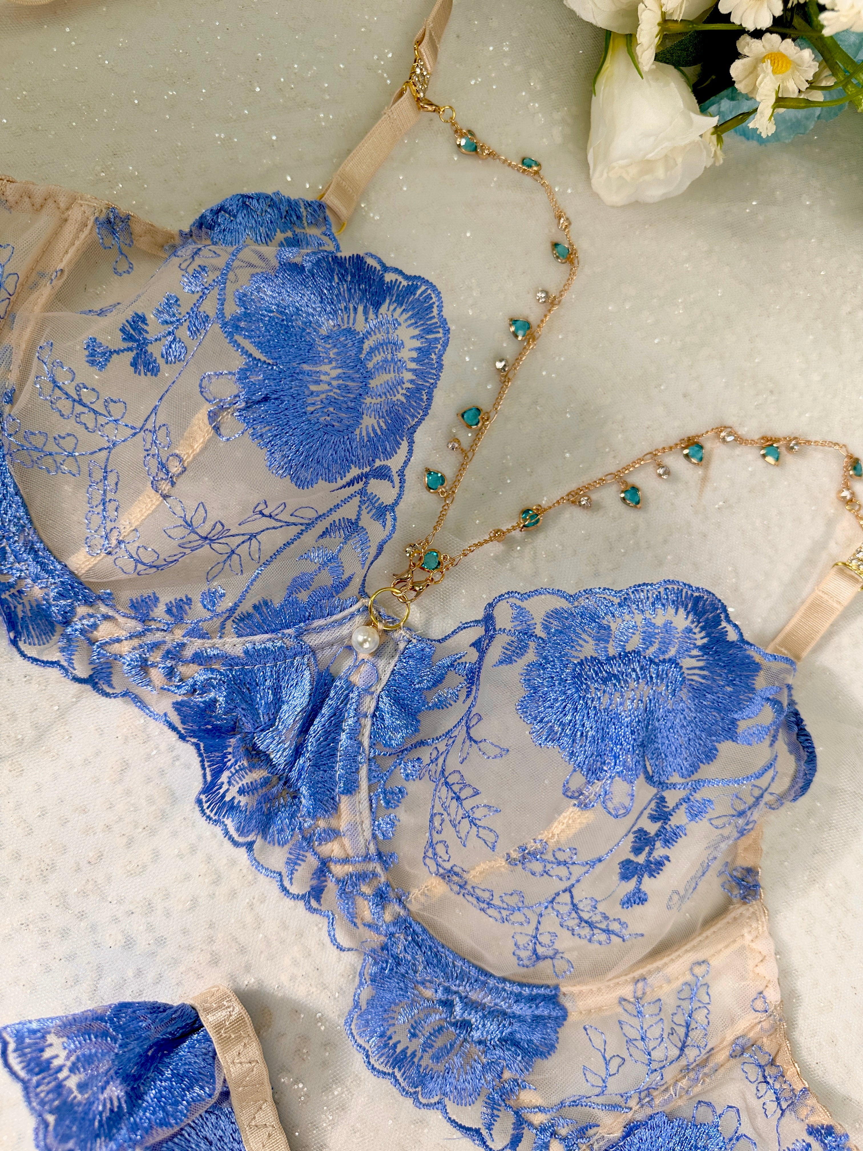 Azure Bloom Chain-Detail Embroidered Lingerie Set (BLUE, S)
