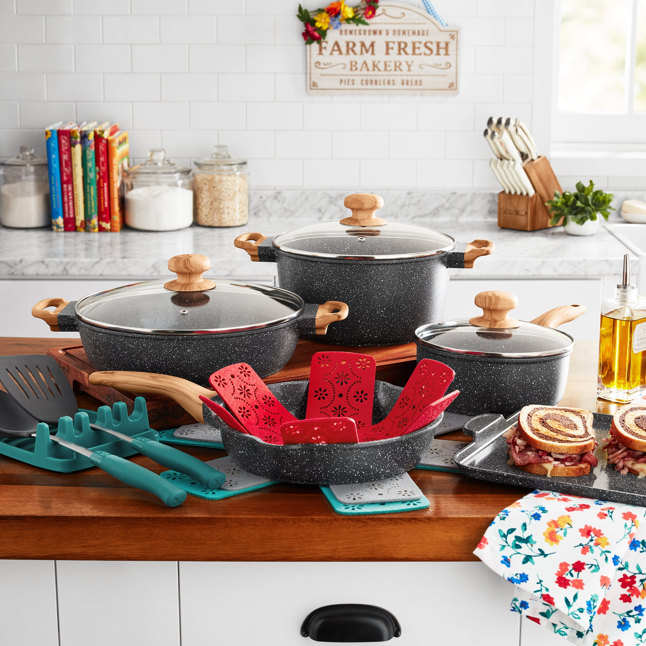 Pioneer Woman Reviews Cookware: Top Picks Unveiled!