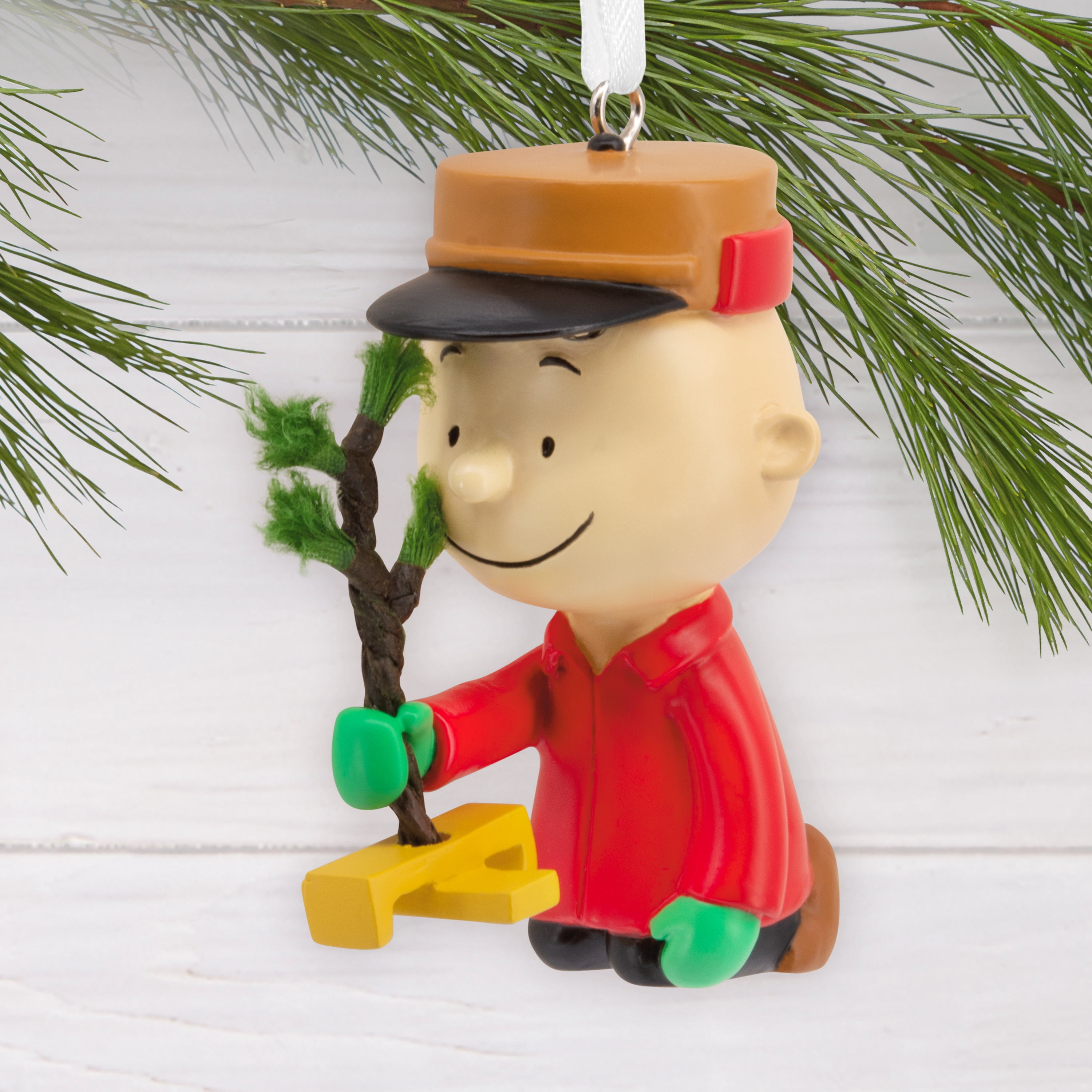 Hallmark Christmas Ornament (Peanuts Charlie Brown Kneeling Tree), 1 Count