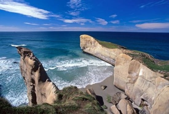 Tunnel Beach Dunedin New Zealand Canvas Art - David Wall DanitaDelimont (18 x 12)