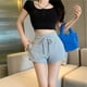 thumbnail image 2 of Pantalones casuales de estilo gris Pantalones cortos de cintura alta de verano para mujer Pantalones deportivos con cordón Diseño Sense Pantalones rectos divididos, 2 of 4