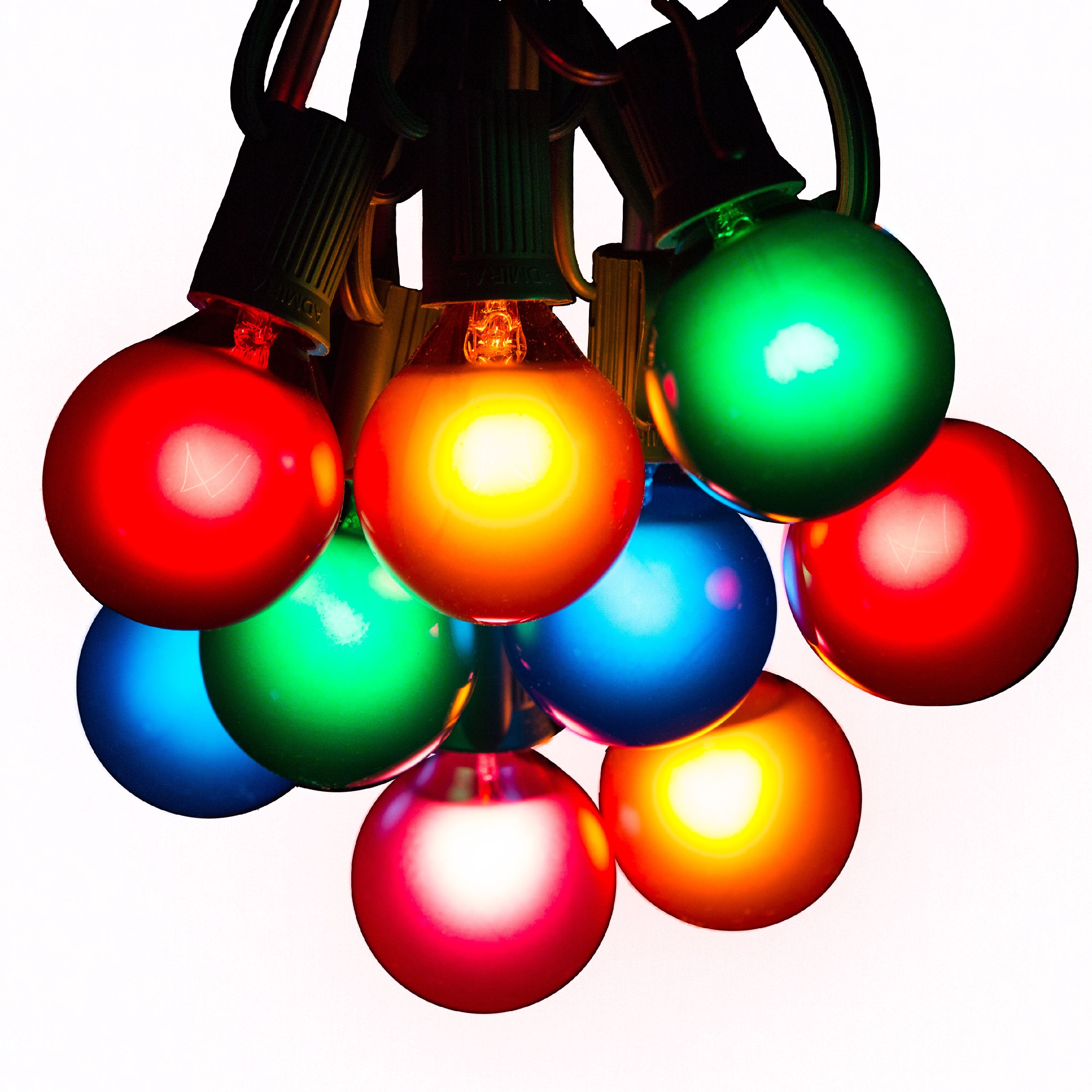 100 Light Assorted Color Globe String Lights