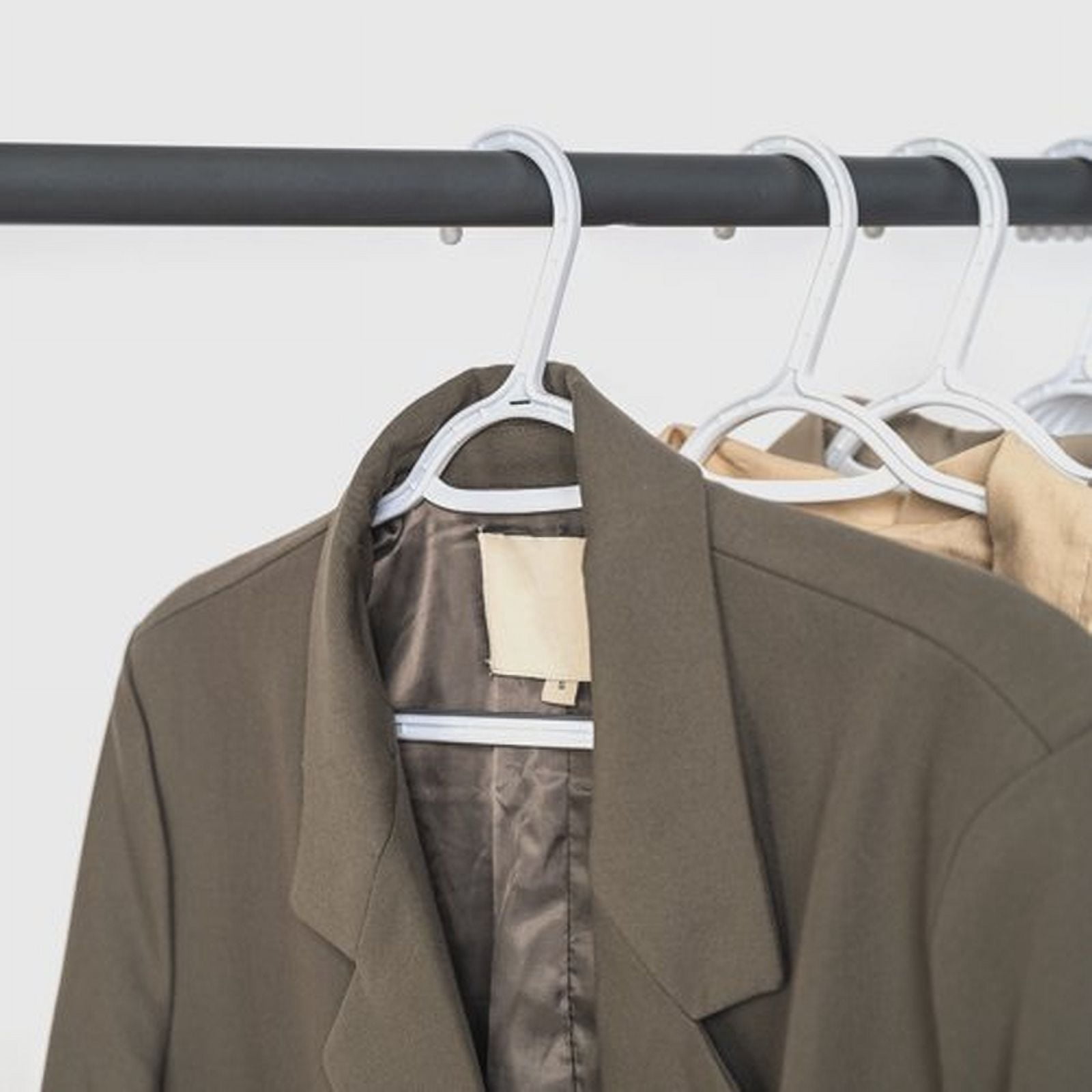 Heavy Duty Non-Slip Velvet Clothes Hangers Slim Design Space Savings 10 Pack