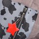 thumbnail image 3 of 24 PCS Safety Reflector Pendants Reflector infantil Pendientes Charmos de reflector en forma de estrella para la mochila de bolsas de escuela Mochila Key Pants Ropa, 3 of 6