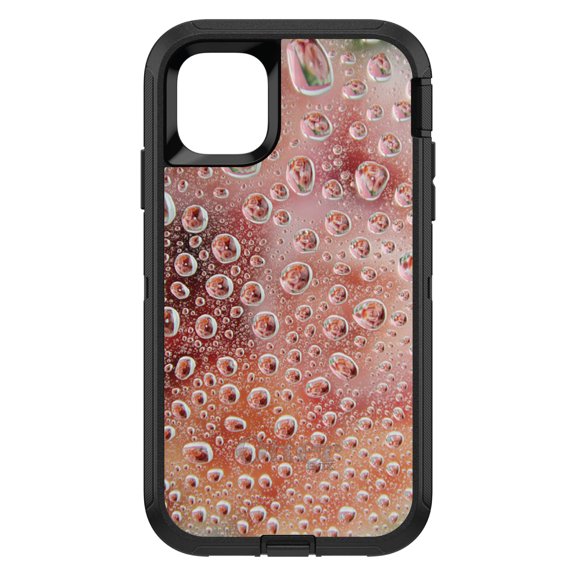 DistinctInk OtterBox Defender Custom Case for Apple iPhone 15 (6.1" Screen) - Red Water Droplets Glass - Lightweight Grip