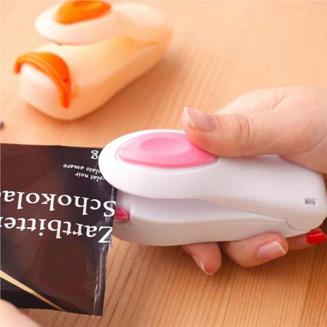 Portable Mini Sealing Machine Household Handheld Heat Bag Sealer Mini Heat Bag Sealer Sealing Machine for Airtight Food Storage Saver