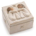 thumbnail image 1 of Caja de recuerdos Yashi esculpida 8,5 x 8,5 x 5 cm Color blanco, 1 of 5