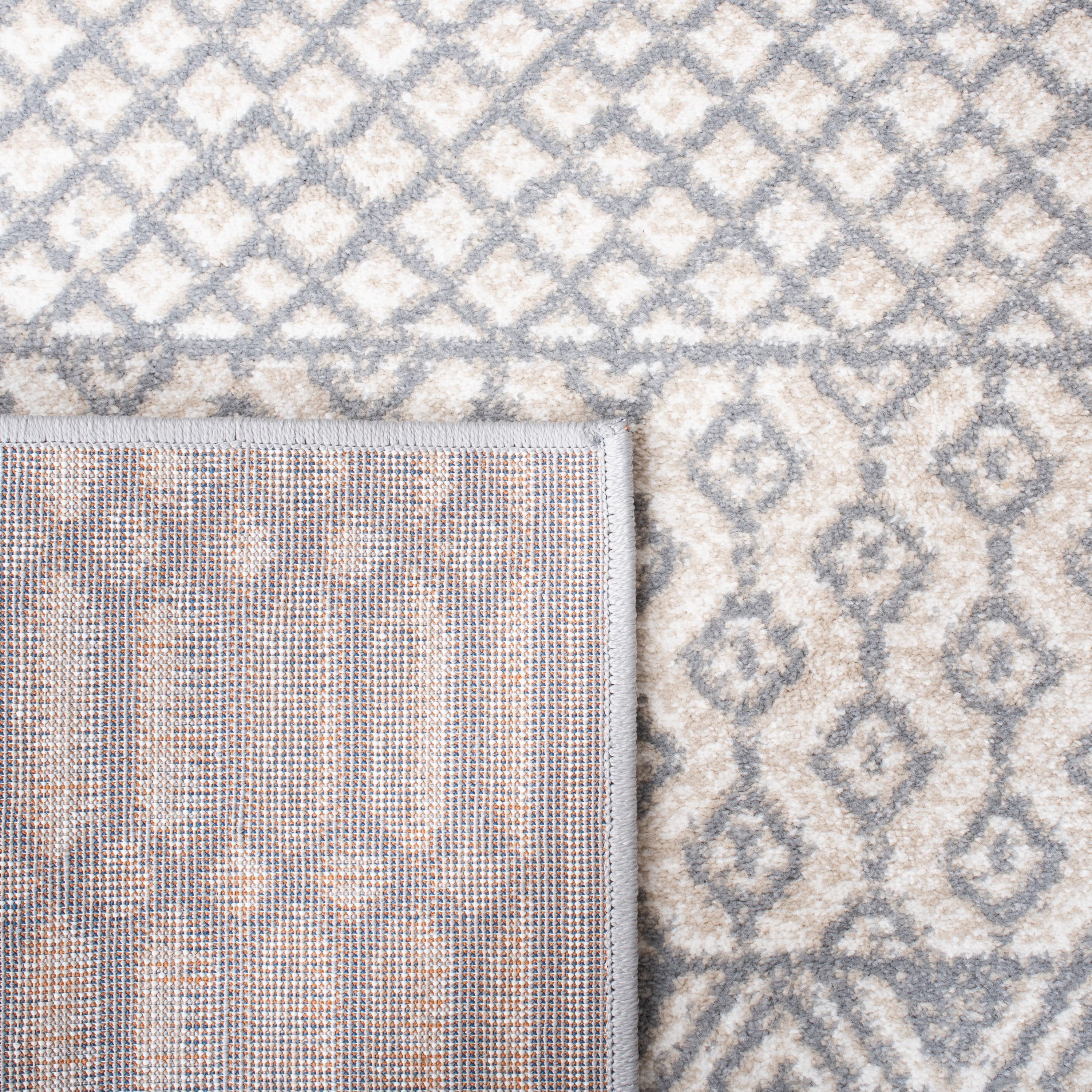 SAFAVIEH Belmont Collection BMT132A Ivory / Grey Rug