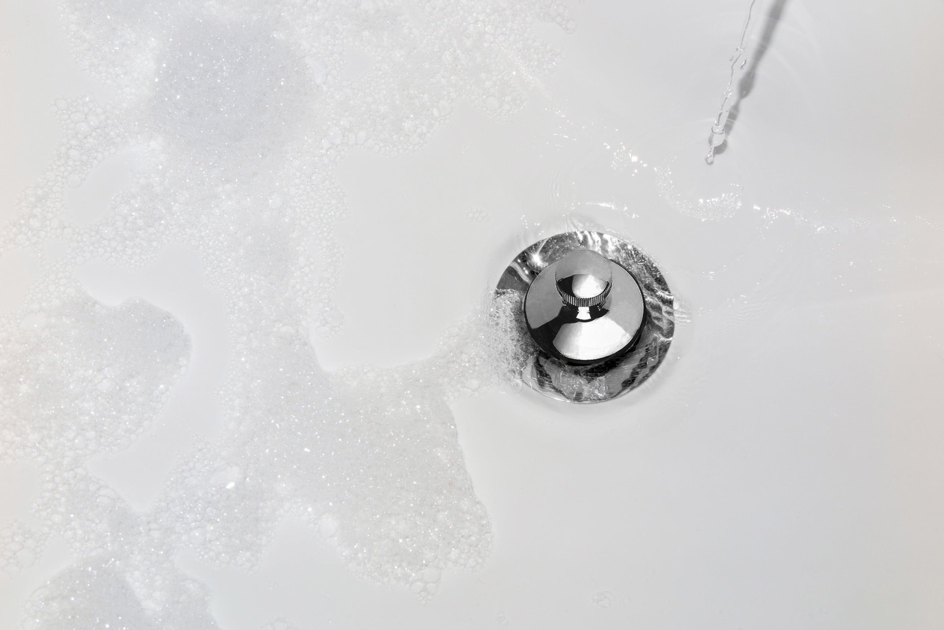 Design House Lift and Turn Bath Drain Plug Kit with 2-Hole Overflow Faceplate, Polished Chrome