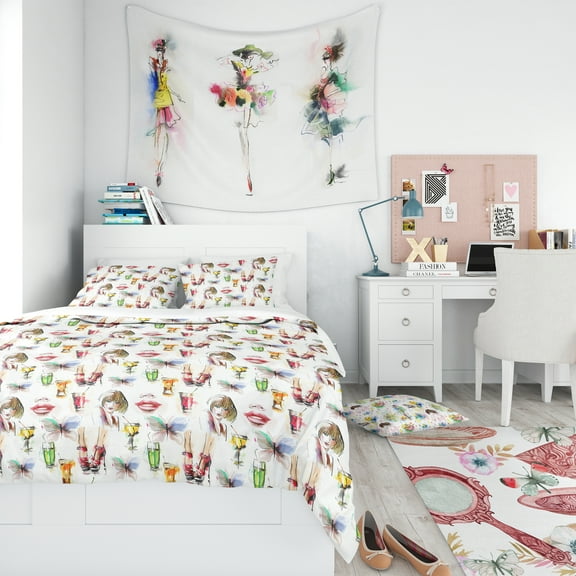 Designart 'Beauty and Fashion Pattern with Girls' Modern Teen Duvet Cover Set