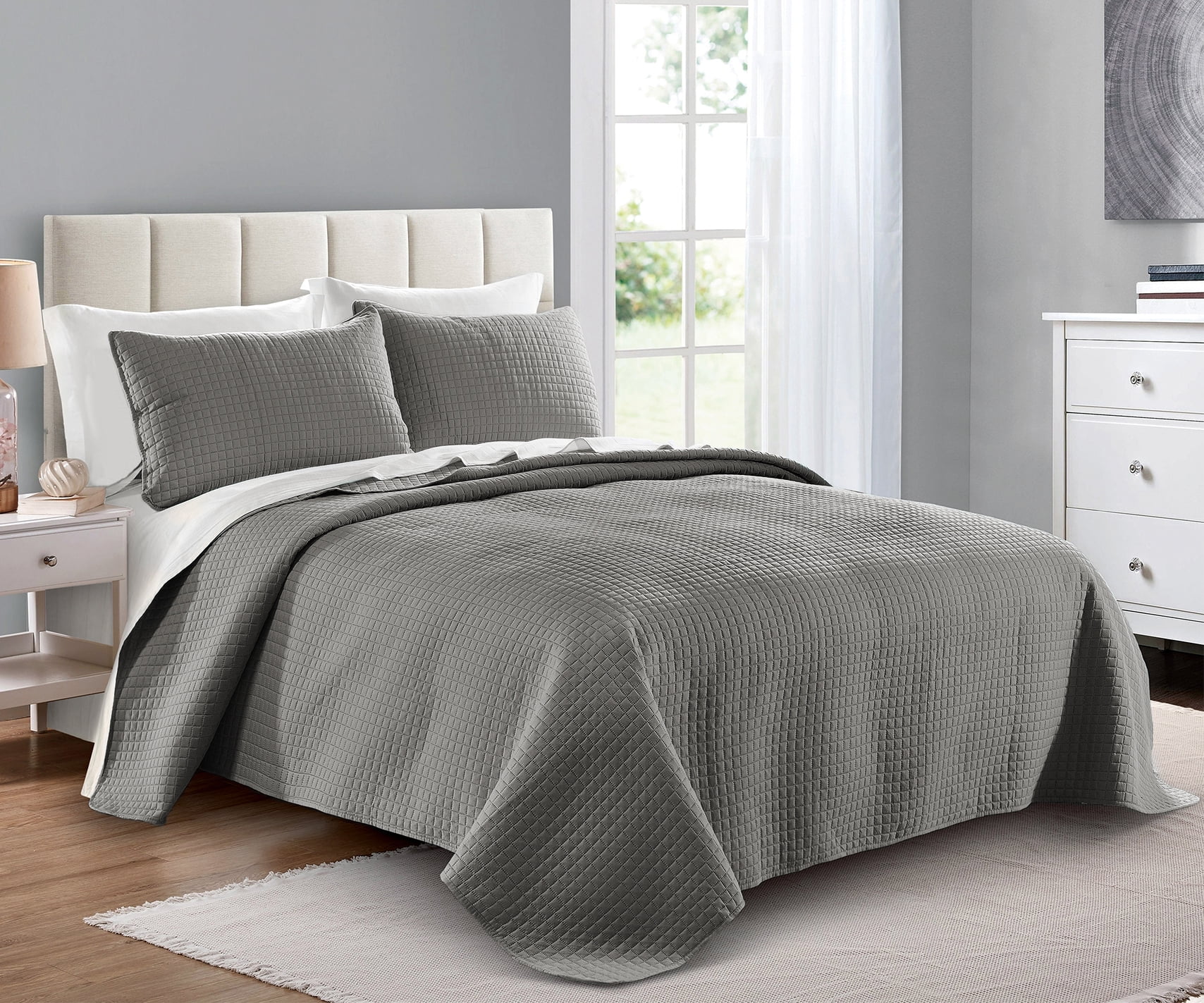 Oversized Bedspread 3 Piece Includes 1 Quilt and 2 Shams Quilt Set King/Cal King/California King Size Dark Grey Geometric Pattern Soft Microfiber Lightweight Coverlet for All Season
