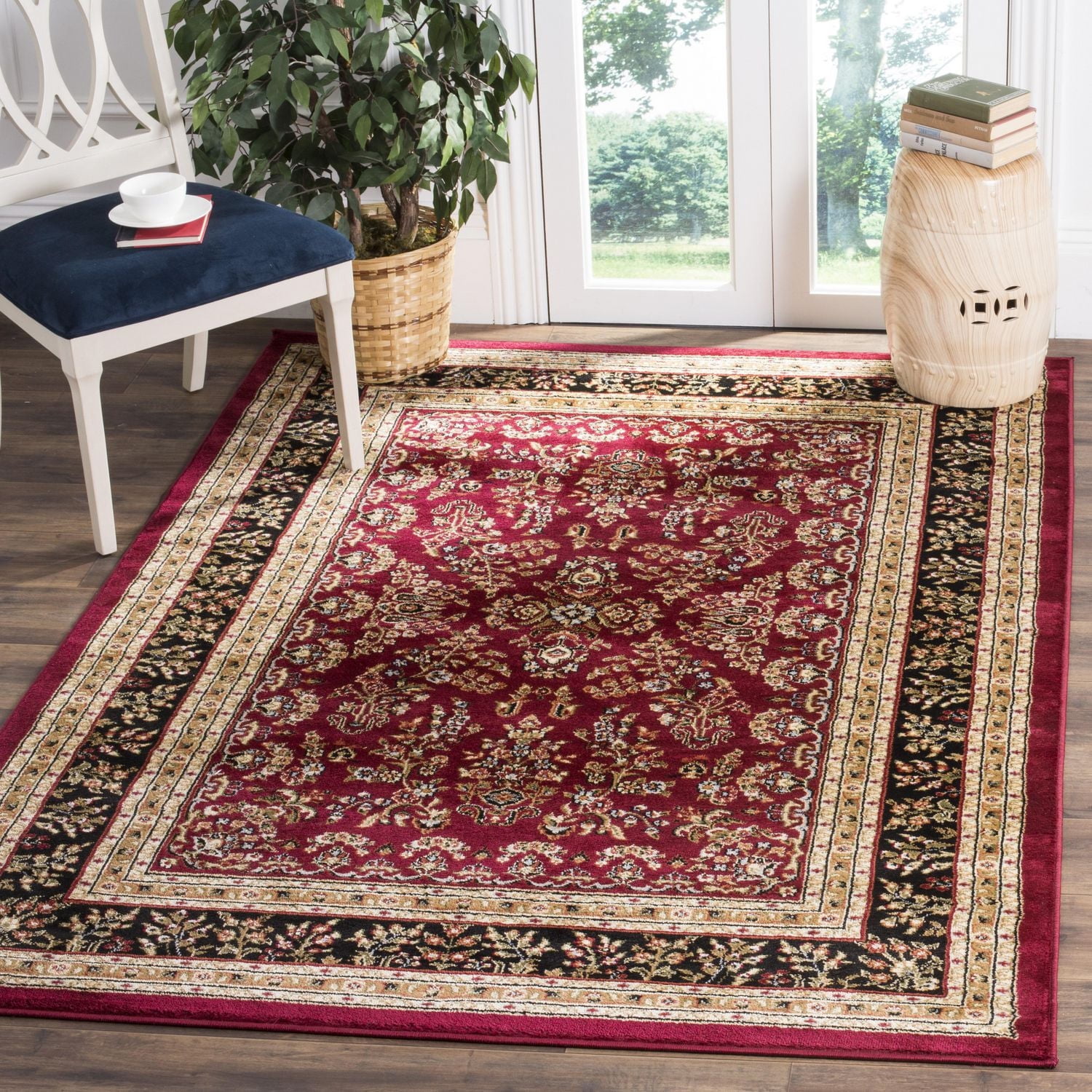 SAFAVIEH Lyndhurst Isadora Traditional Area Rug
