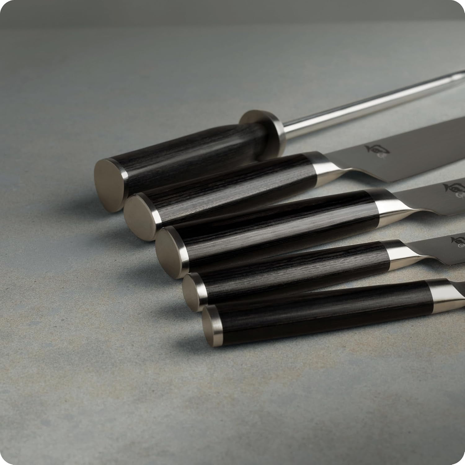 Shun Classic 7-Piece Essential Block Set, Includes 8-Inch Chef Knife, 3.5-Inch Paring Knife, 6-Inch Utility Knife, 9-Inch Bread Knife and Herb Shears, Pakkawood Handles"