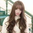 thumbnail image 1 of Peluca para Mujer, Cabello Largo y Rizado con Flequillo de Aire, Castaño de Moda, Peluca de Malla Rosa Hecha a Máquina, Seda de Alta Temperatura, Fibra Química, 1 of 10