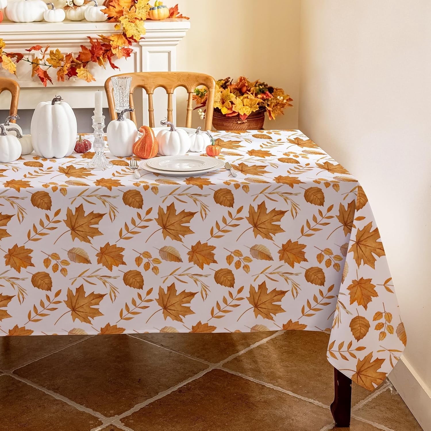 Nappe Rectangulaire d'Automne 60 x 102 Pouces, Nappe de Récolte d'Automne de l'Action de Grâce Feuille d'Érable Brune, Nappe de Ferme Imperméable Résistante aux Taches pour Dîner de Fête de l'Action de Grâce
