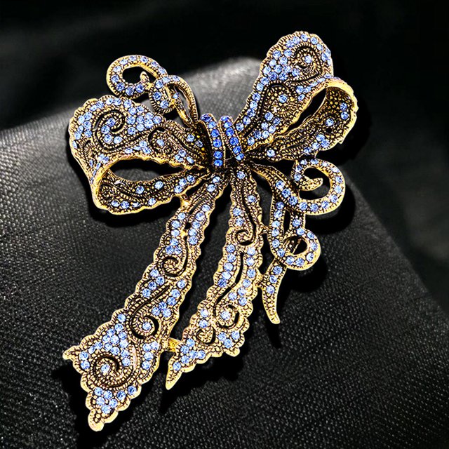 enjoywould Clothing Brooch Personality Exquisite Compact Ornamental Solid Show Charm Alloy Rhinestone Bow-knot Badge Pin Birthday Gift