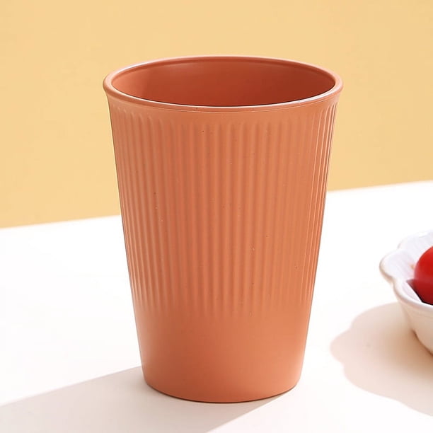 Zhuge Vasos de paja de trigo irrompibles, juego de 4 vasos de plástico reutilizables, vasos para beber agua para cocina, camping, fiestas, color naranja